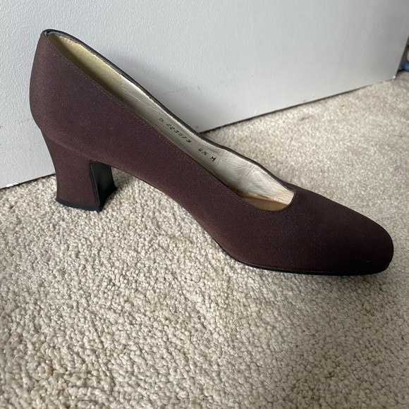 Stuart Weitzman vintage brown heels size 6.5 - Picture 3 of 6
